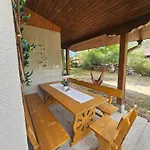 ореха * Apriltsi (Lovech)