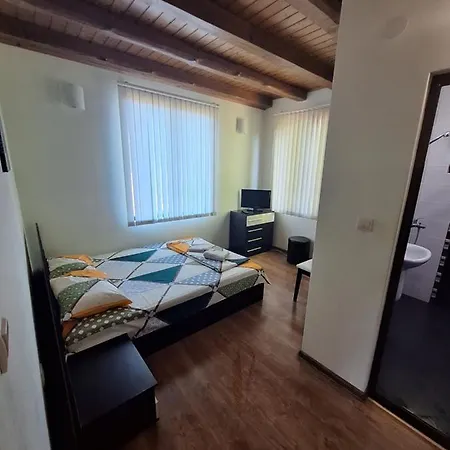 ореха Villa