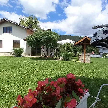 ореха Villa Apriltsi (Lovech)
