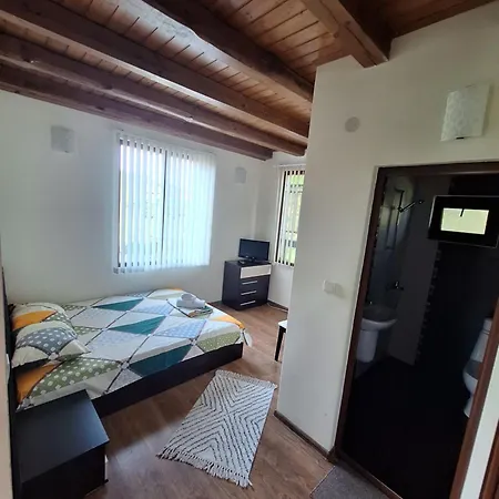 ореха Villa Apriltsi (Lovech)