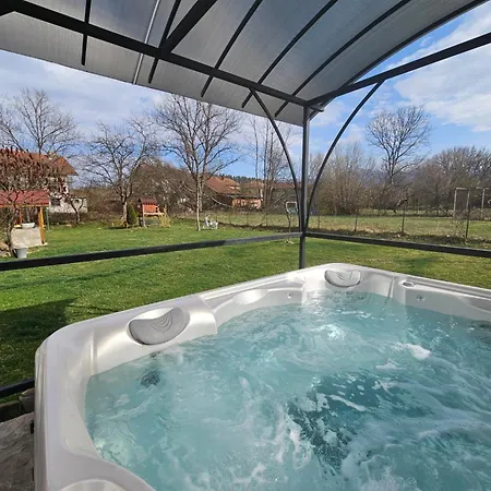 Villa ореха Apriltsi (Lovech)