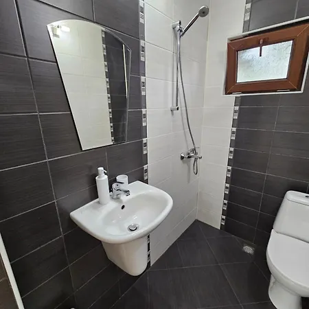 Villa ореха Apriltsi (Lovech)