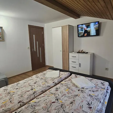 ореха Apriltsi (Lovech)