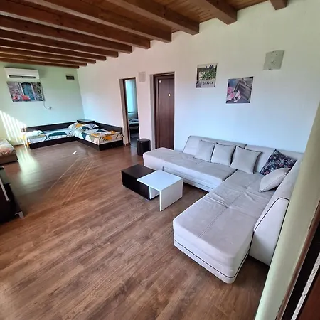 Villa ореха *