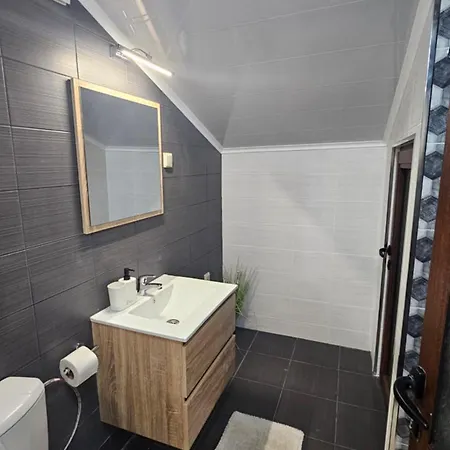 Villa ореха Aprilci