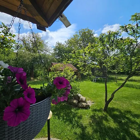 Villa ореха Apriltsi (Lovech)