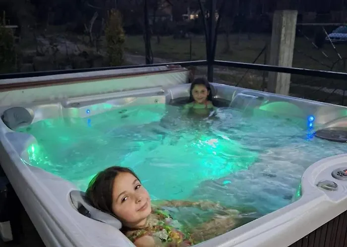 ореха * Apriltsi (Lovech)